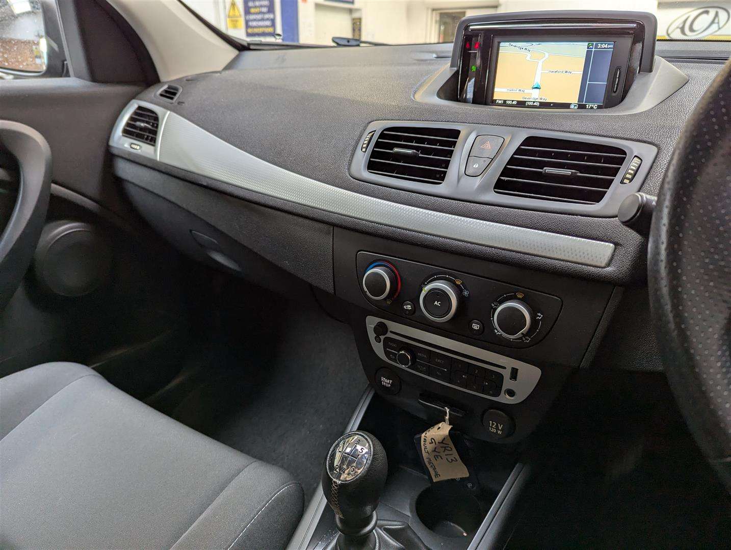 <p>2013 RENAULT MEGANE DYNAMIQUE TOMTOM V</p>