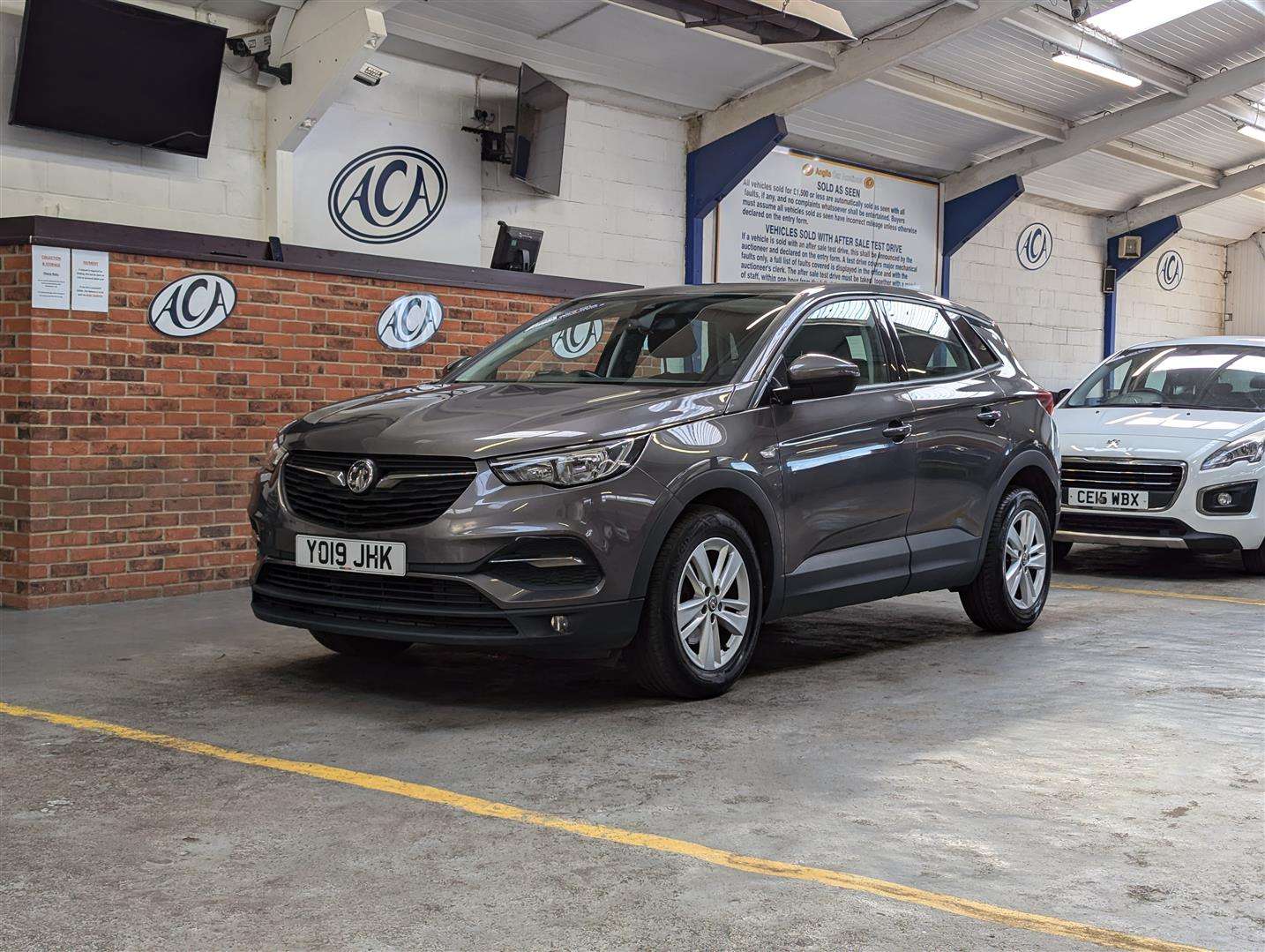 <p>2019 VAUXHALL GRANDLAND X SE TURBO S/S</p>