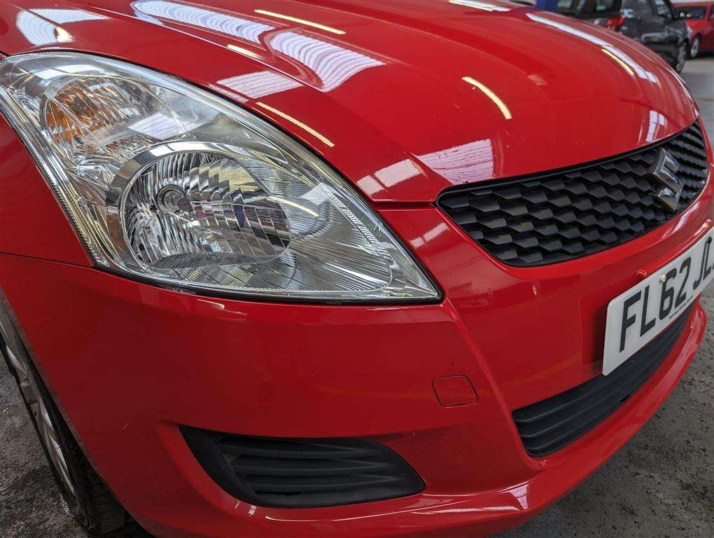 <p>2013 SUZUKI SWIFT SZ3</p>