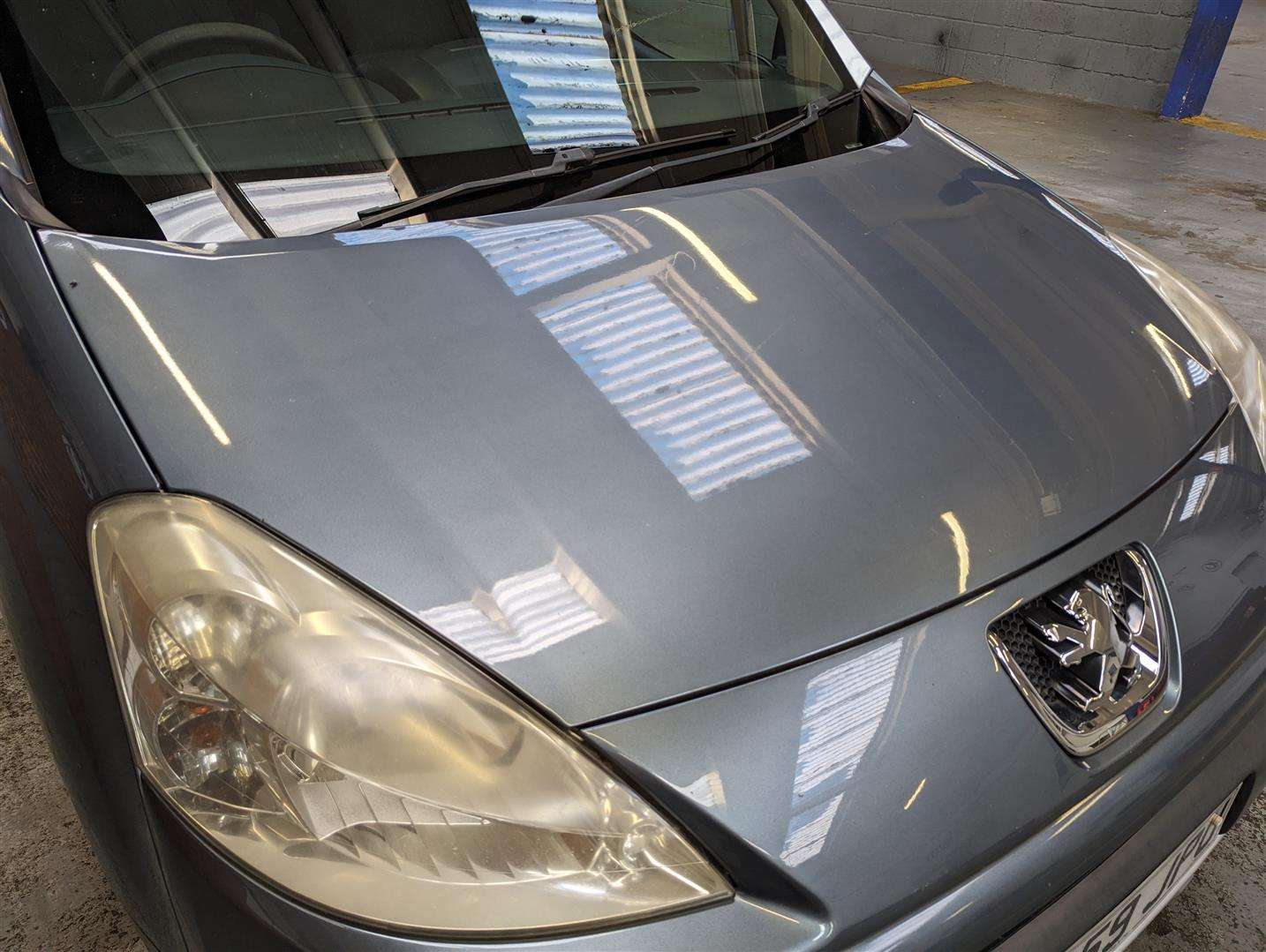 <p>2009 PEUGEOT PARTNER TEPEE S HDI</p>