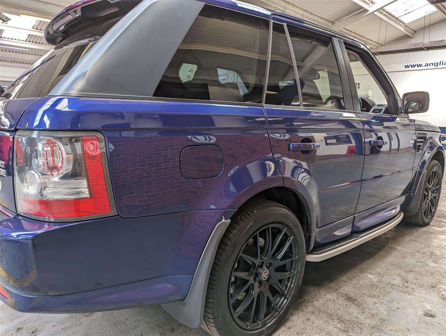 <p>2009 LAND ROVER RANGE ROVER SP HSE TDV6 AUTO</p>