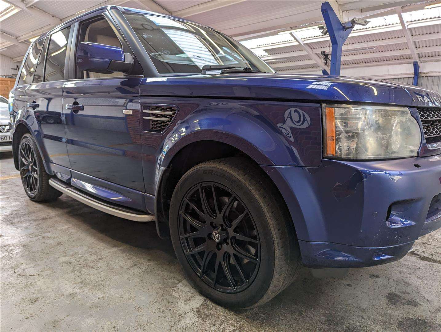 <p>2009 LAND ROVER RANGE ROVER SP HSE TDV6 AUTO</p>