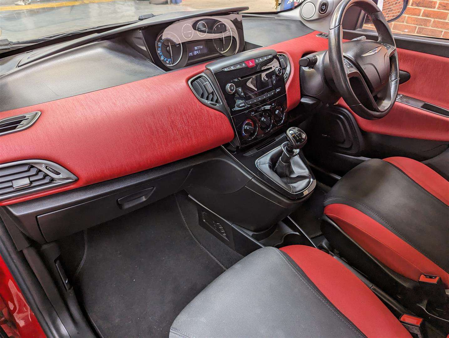 <p>2012 CHRYSLER YPSILON BLACK AND RED</p>