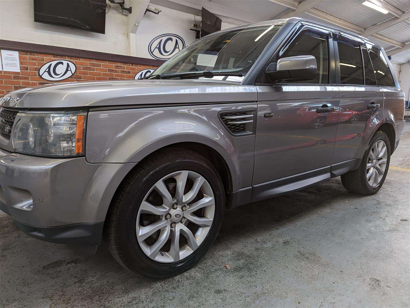 <p>2010 LAND ROVER RANGE ROVER SP HSE TDV6 AUTO</p>