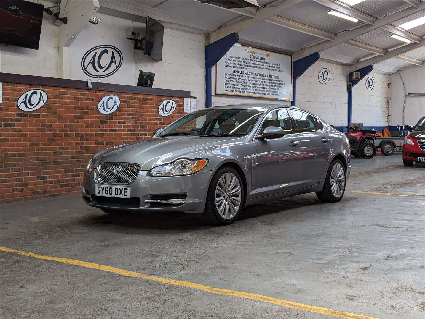 <p>2010 JAGUAR XF PREMIUM LUXURY V6 AUTO</p>