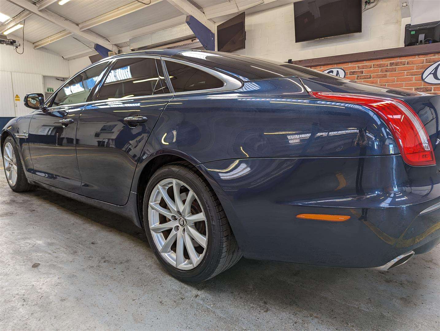 <p>2012 JAGUAR XJ</p>