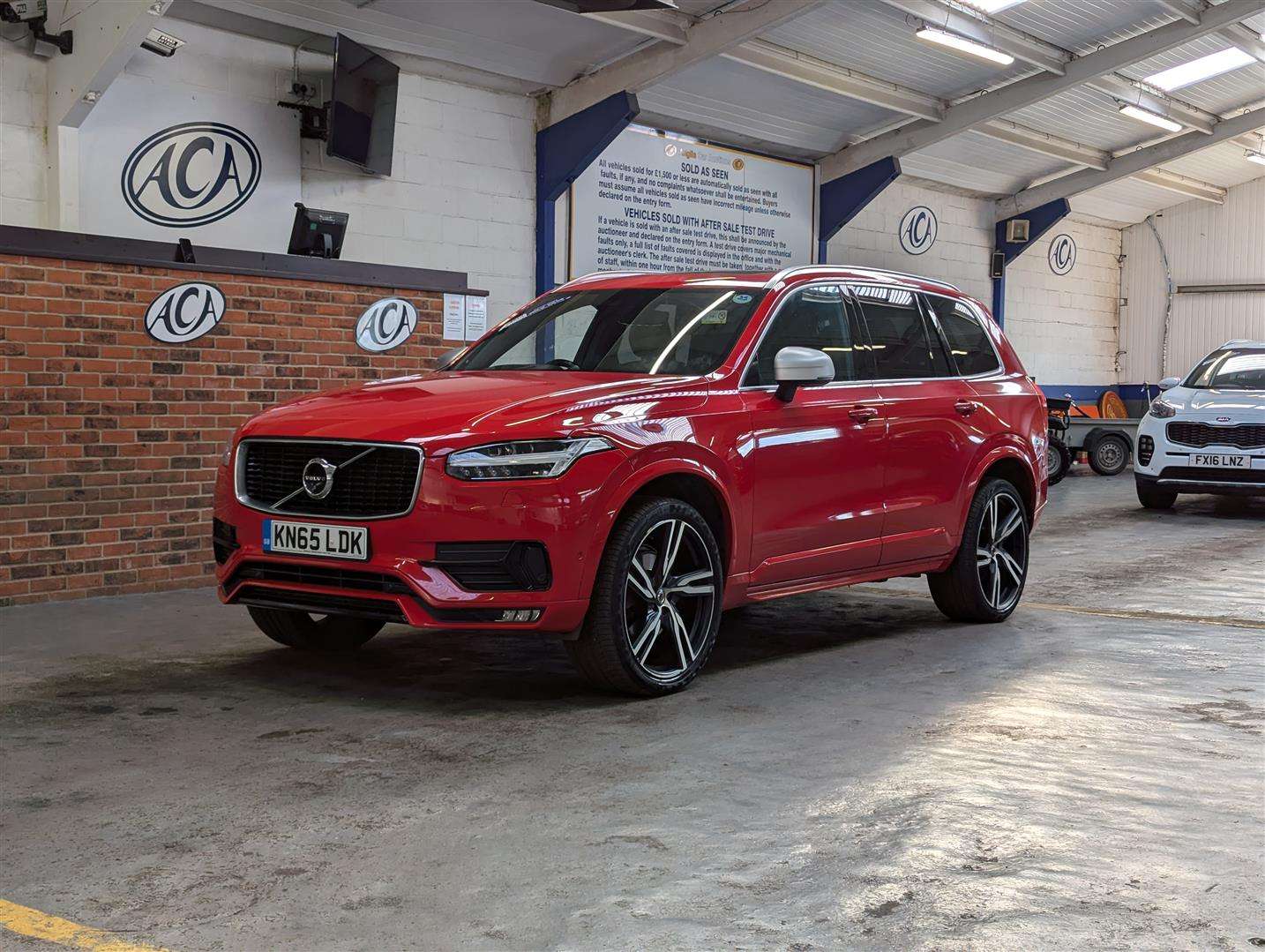 <p>2015 VOLVO XC90 R-DESIGN D5 AWD AUTO</p>