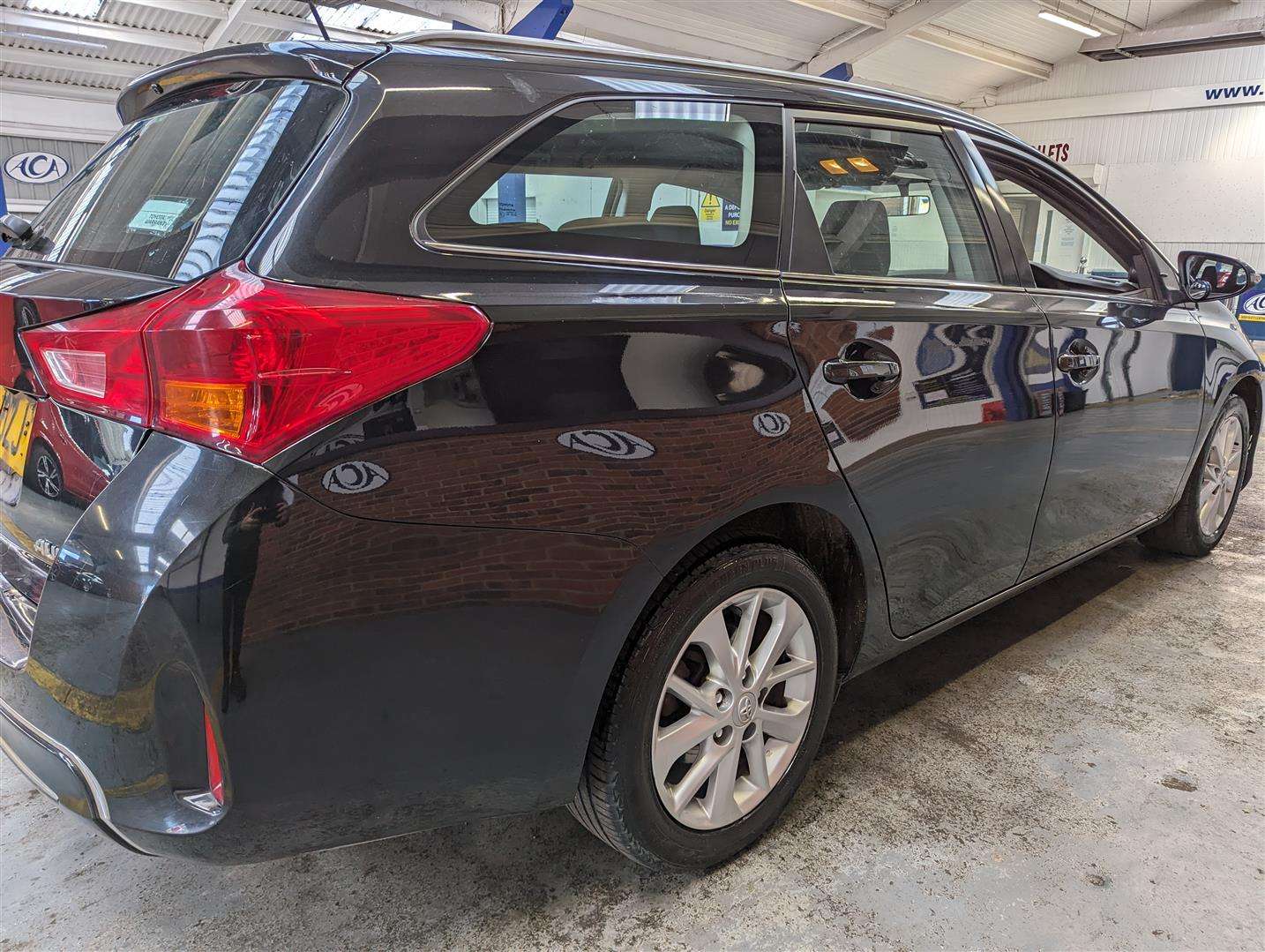 <p>2014 TOYOTA AURIS ICON D4-D</p>