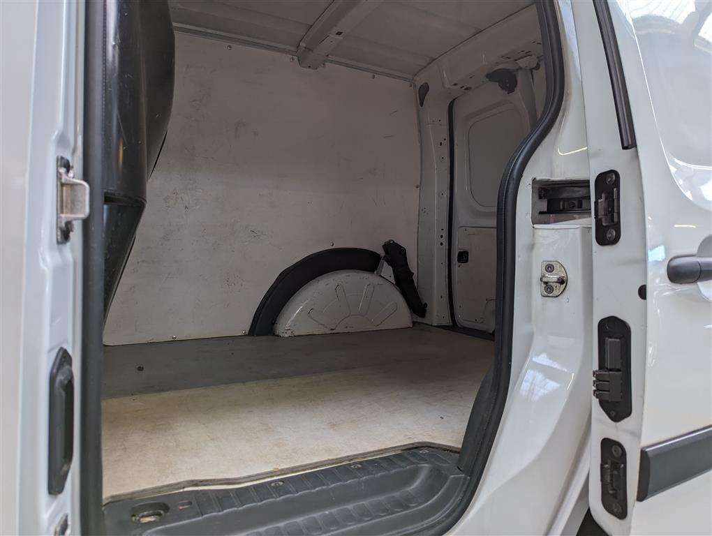 <p>2011 RENAULT KANGOO ML20 DCI 85</p>