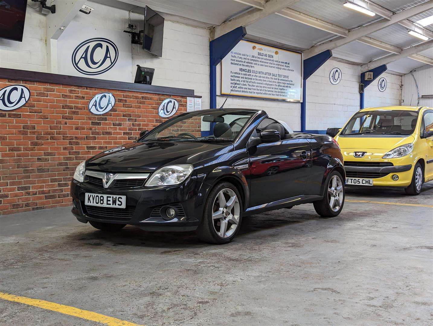 <p>2008 VAUXHALL TIGRA EXCLUSIV</p>