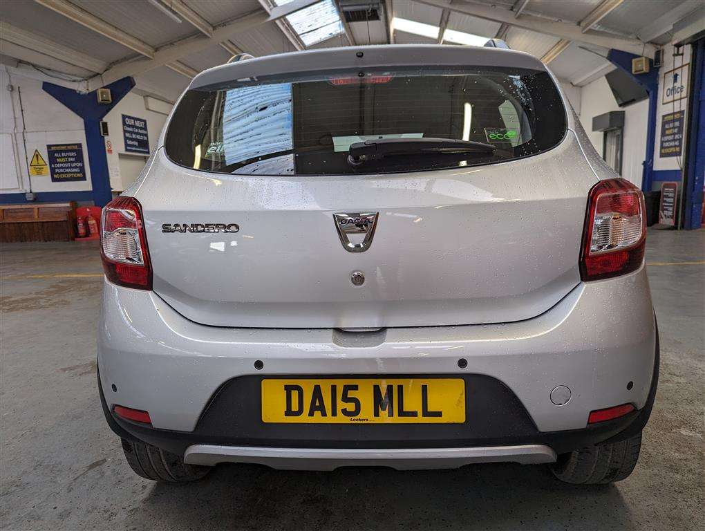 <p>2015 DACIA SANDERO STEPWAY LAUREATE</p>