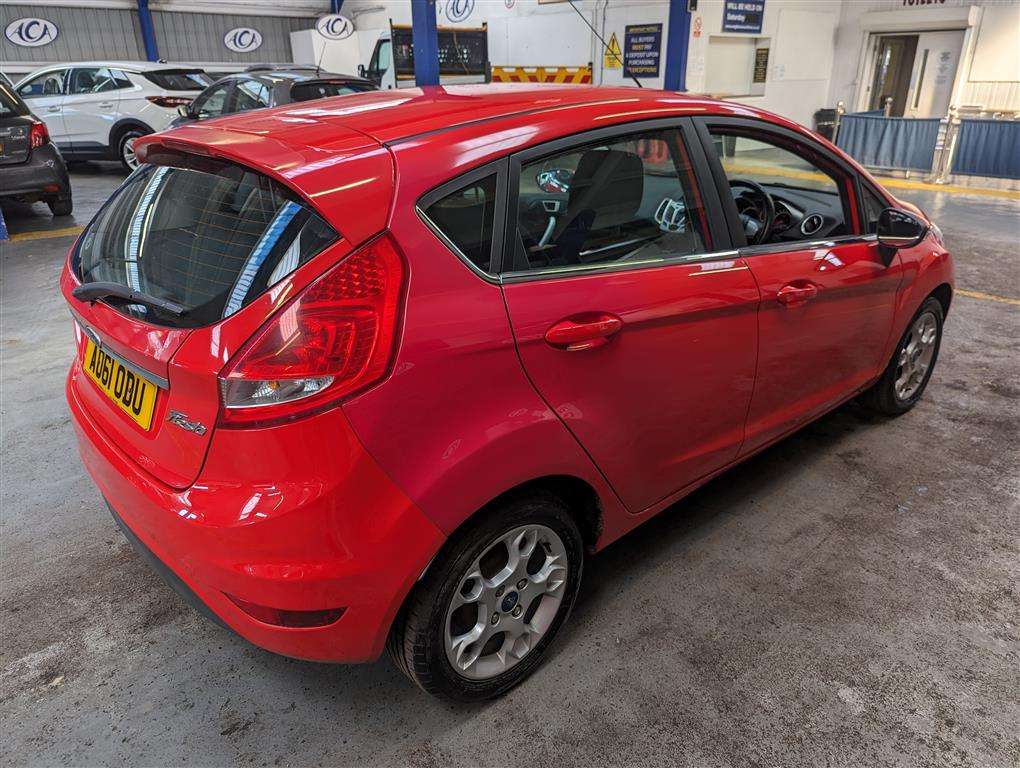 <p>2011 FORD FIESTA ZETEC</p>