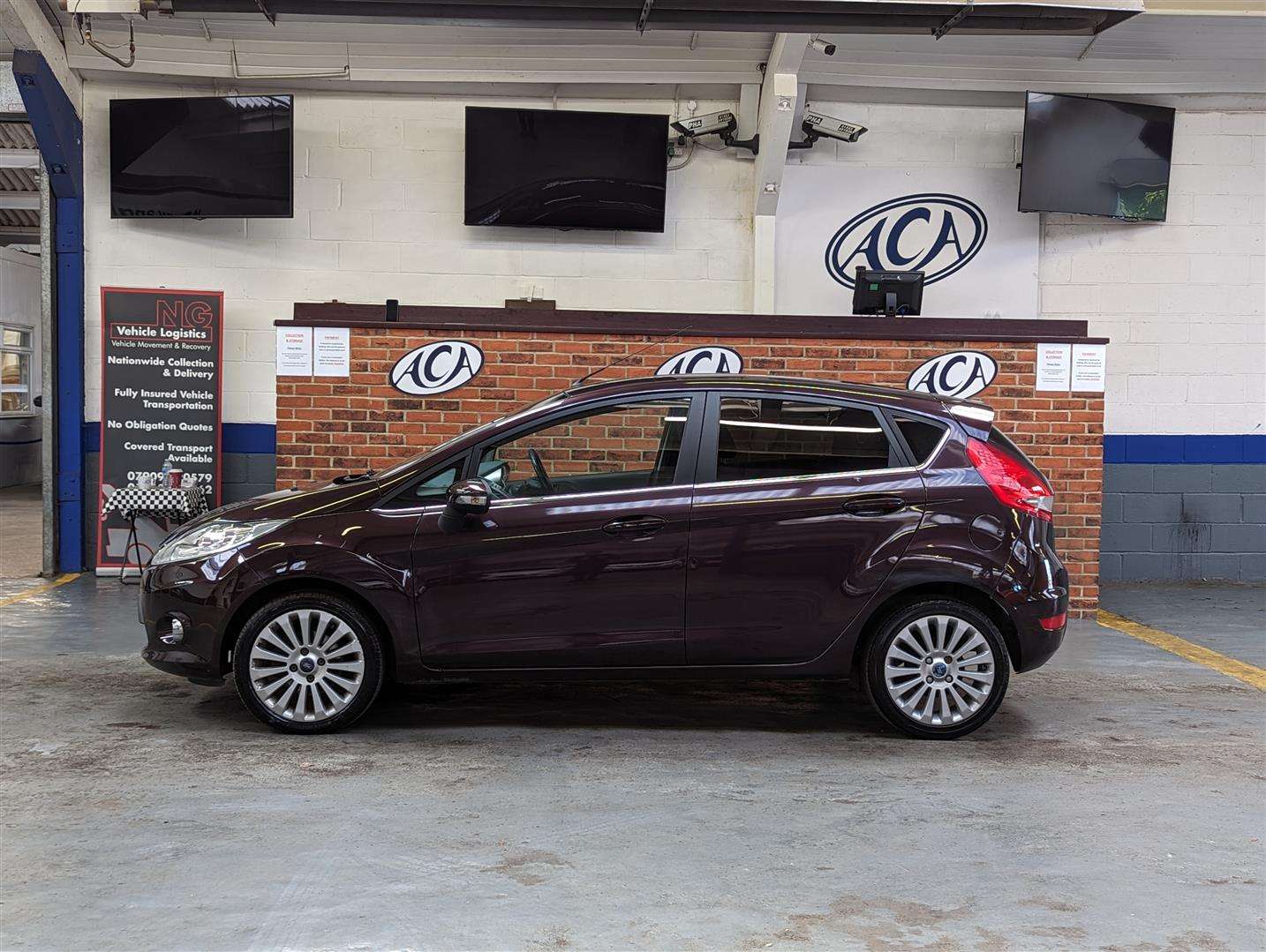 <p>2010 FORD FIESTA TITANIUM</p>