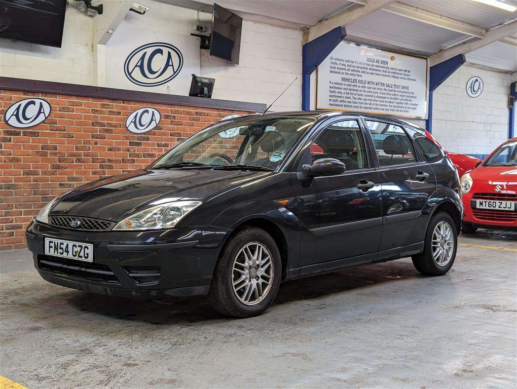 <p>2005 FORD FOCUS LX</p>