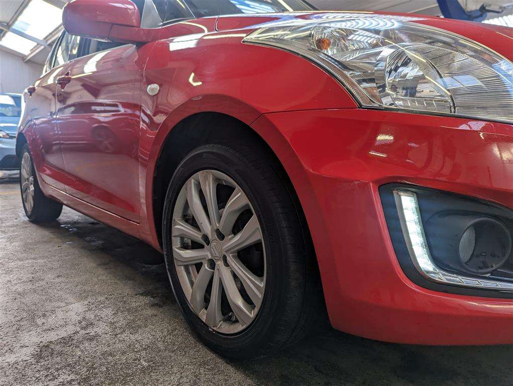 <p>2016 SUZUKI SWIFT SZ3</p>