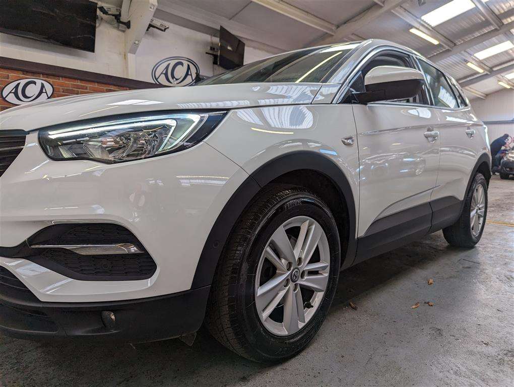 <p>2021 VAUXHALL GRANDLAND X BUSINSS ED NA</p>