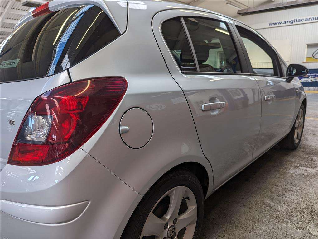 <p>2012 VAUXHALL CORSA SXI AC</p>