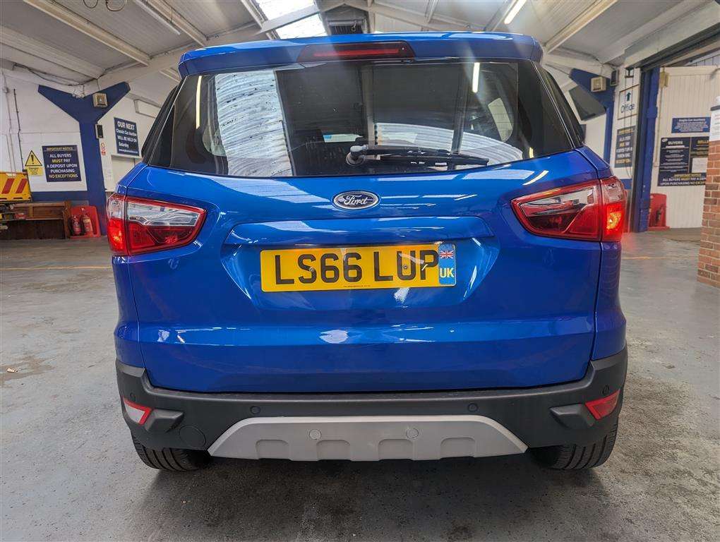 <p>2016 FORD ECOSPORT TITANIUM AUTO</p>