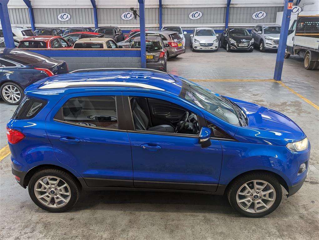 <p>2016 FORD ECOSPORT TITANIUM AUTO</p>