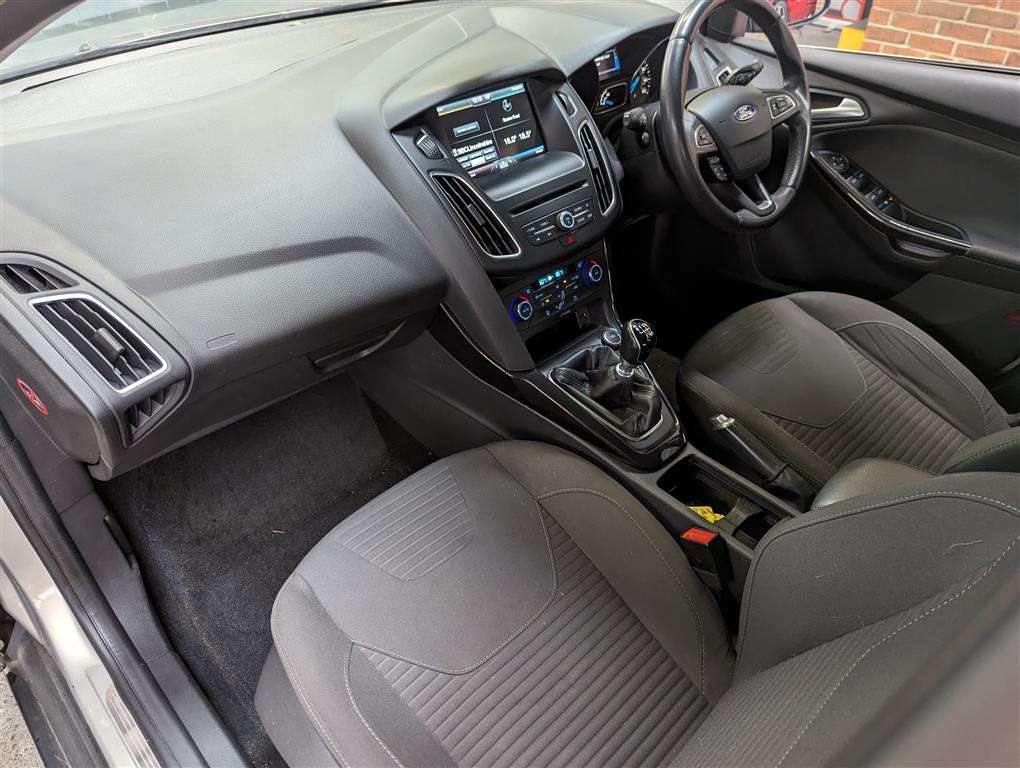 <p>2015 FORD FOCUS TITANIUM</p>