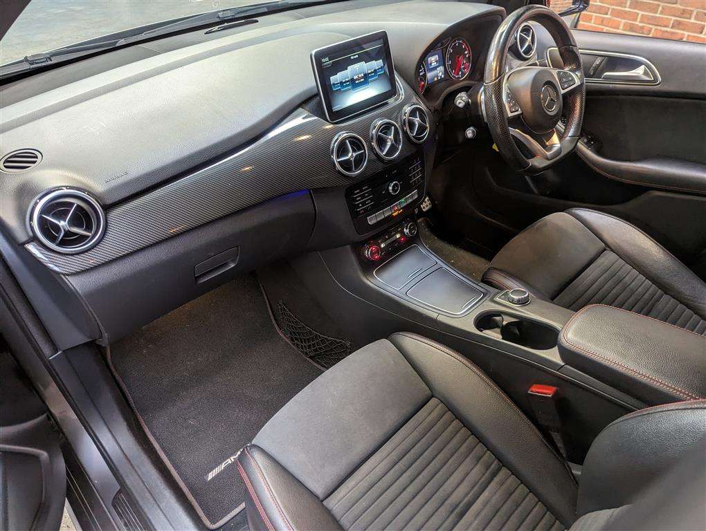 <p>2017 MERCEDES-BENZ B 180 AMG LINE PREMIUM D</p>