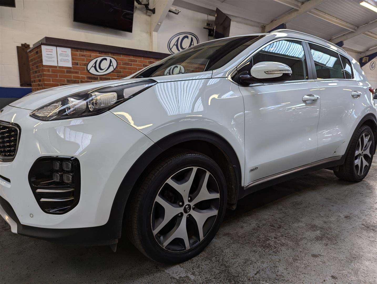 <p>2016 KIA SPORTAGE GT-LINE</p>