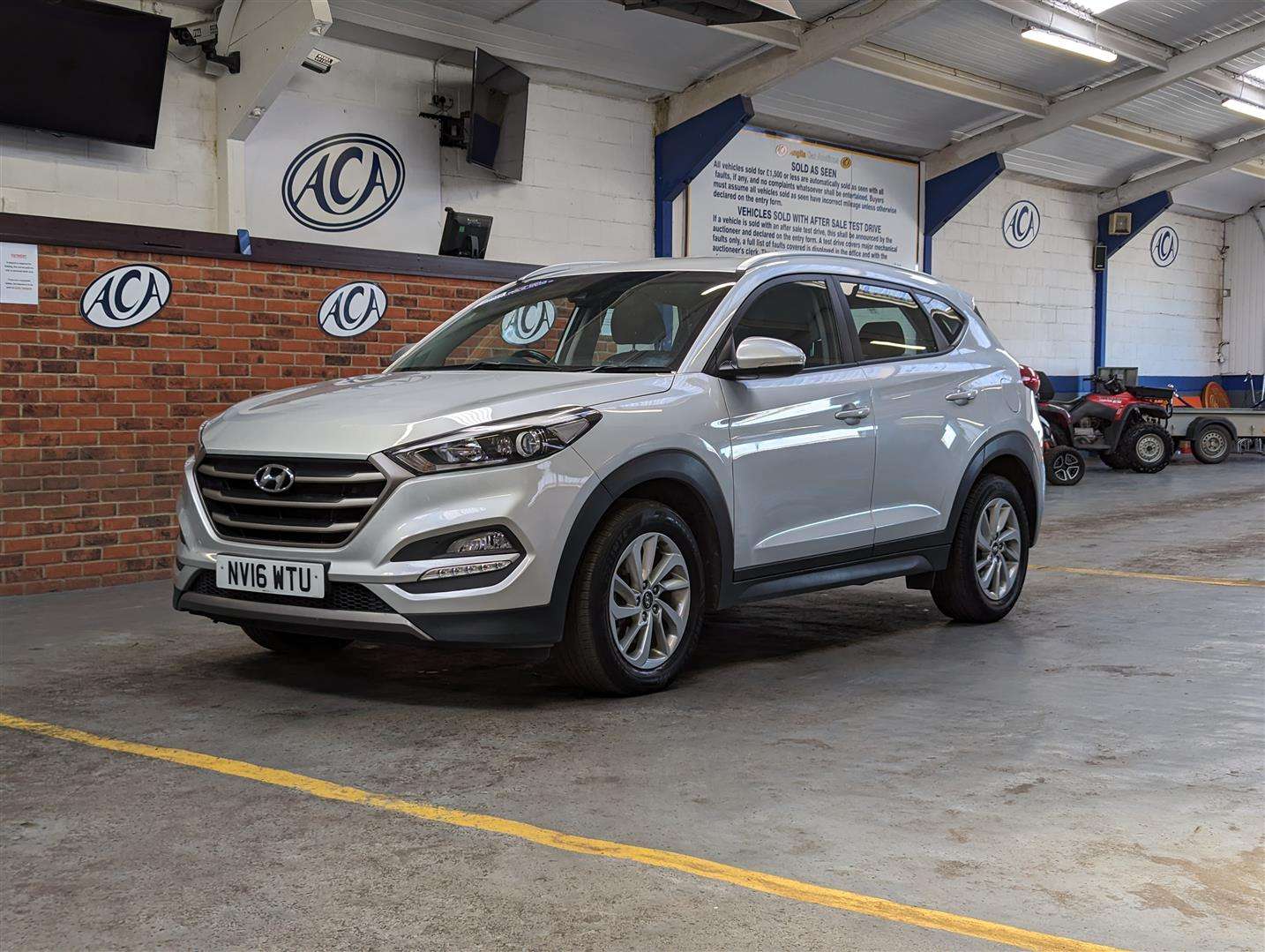 <p>2016 HYUNDAI TUCSON SE NAV B-DR 2WD CR</p>