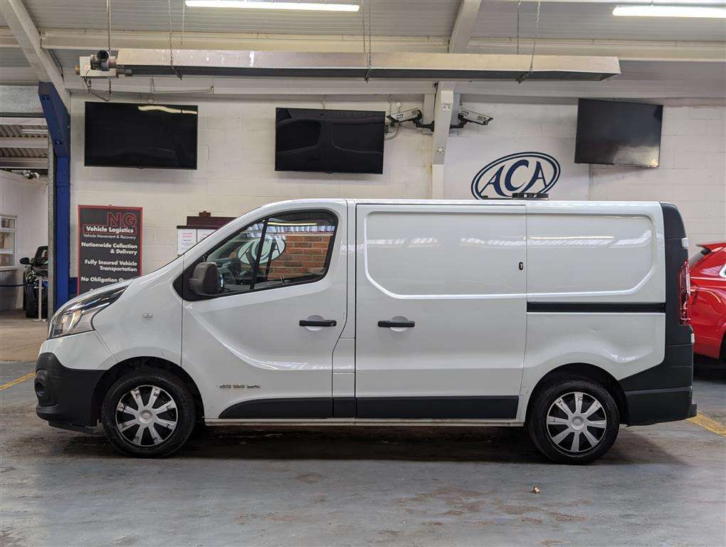 <p>2016 RENAULT TRAFIC SL27 B-NESS ENERGY</p>