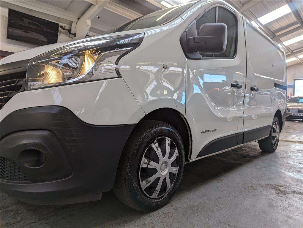 <p>2016 RENAULT TRAFIC SL27 B-NESS ENERGY</p>