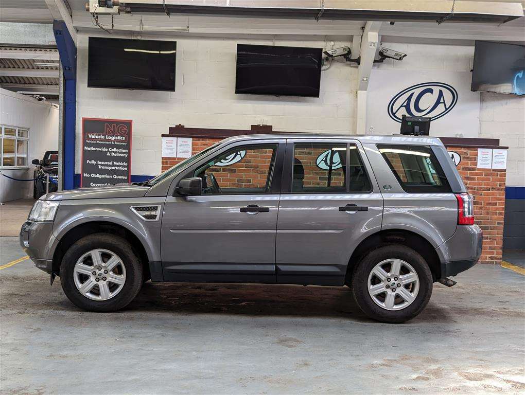 <p>2011 LAND ROVER FREELANDER GS TD4</p>