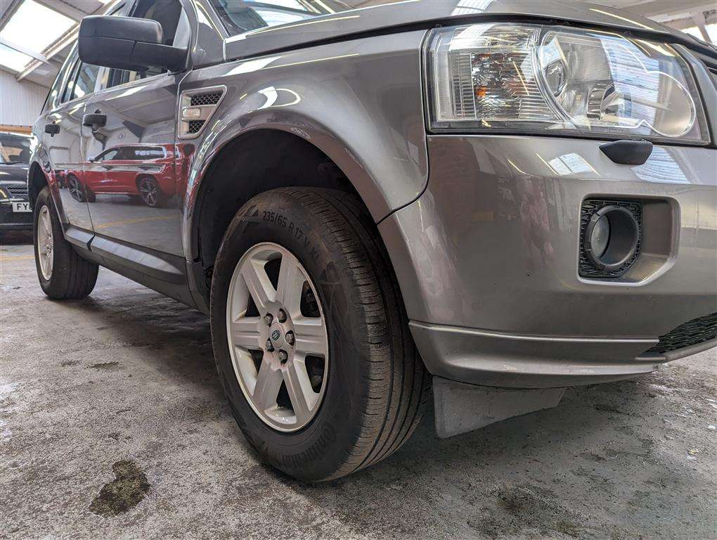 <p>2011 LAND ROVER FREELANDER GS TD4</p>