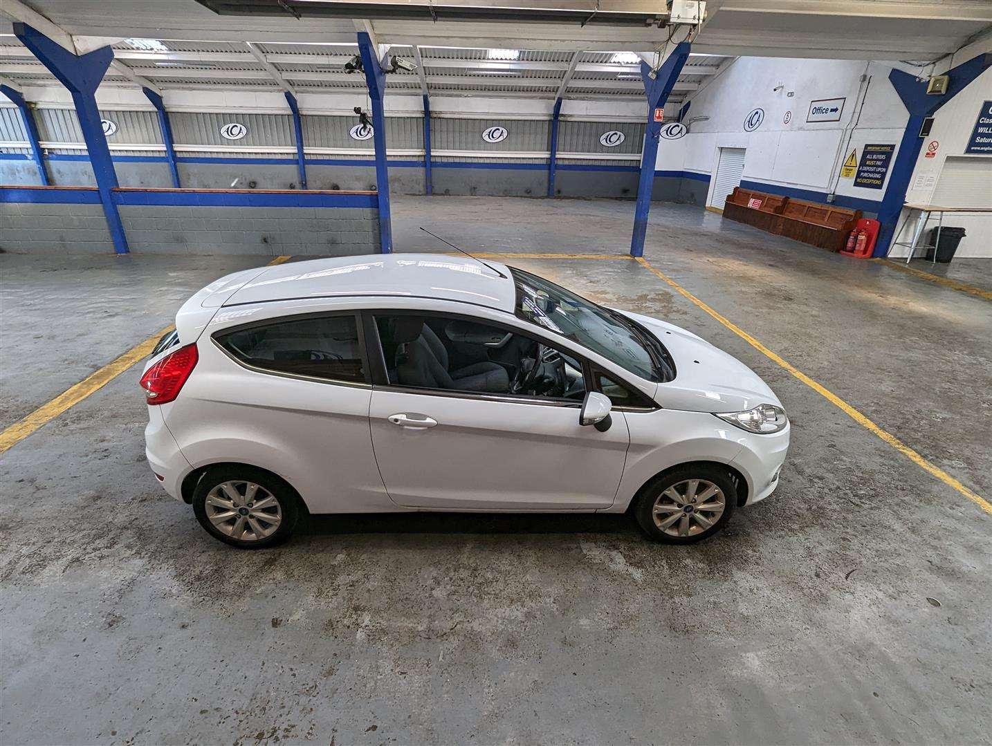 <p>2011 FORD FIESTA ZETEC</p>