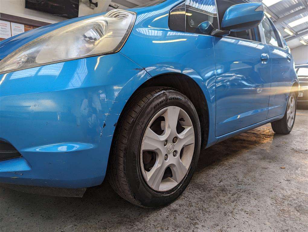 <p>2009 HONDA JAZZ I-VTEC ES</p>