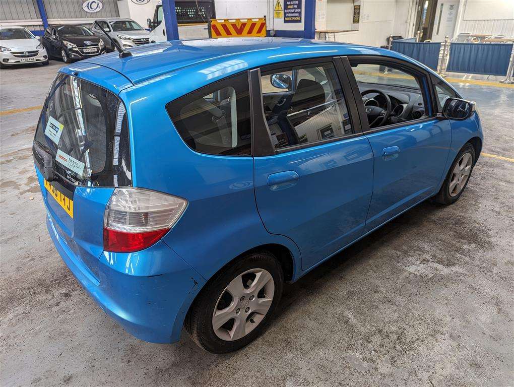 <p>2009 HONDA JAZZ I-VTEC ES</p>