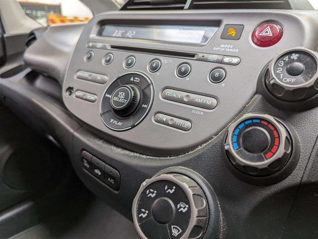 <p>2009 HONDA JAZZ I-VTEC ES</p>