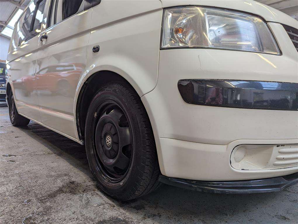 <p>2003 VOLKSWAGEN TRANSPORTER T28 85 TDI</p>