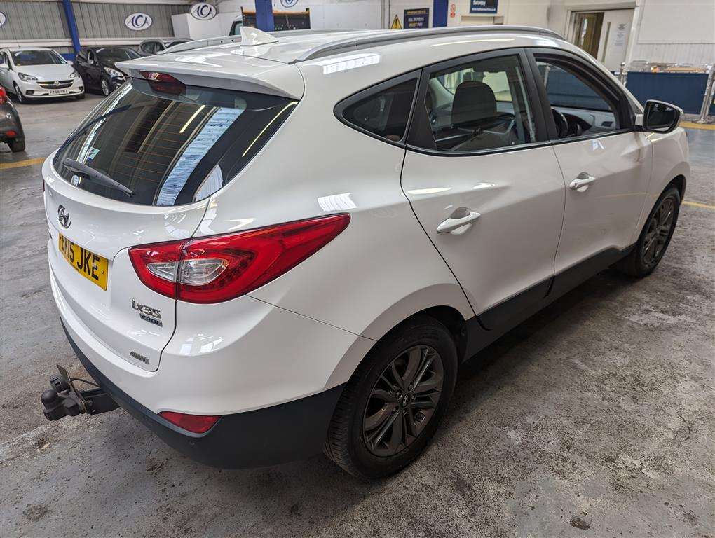 <p>2015 HYUNDAI IX35 SE NAV 4WD CRDI AUTO</p>