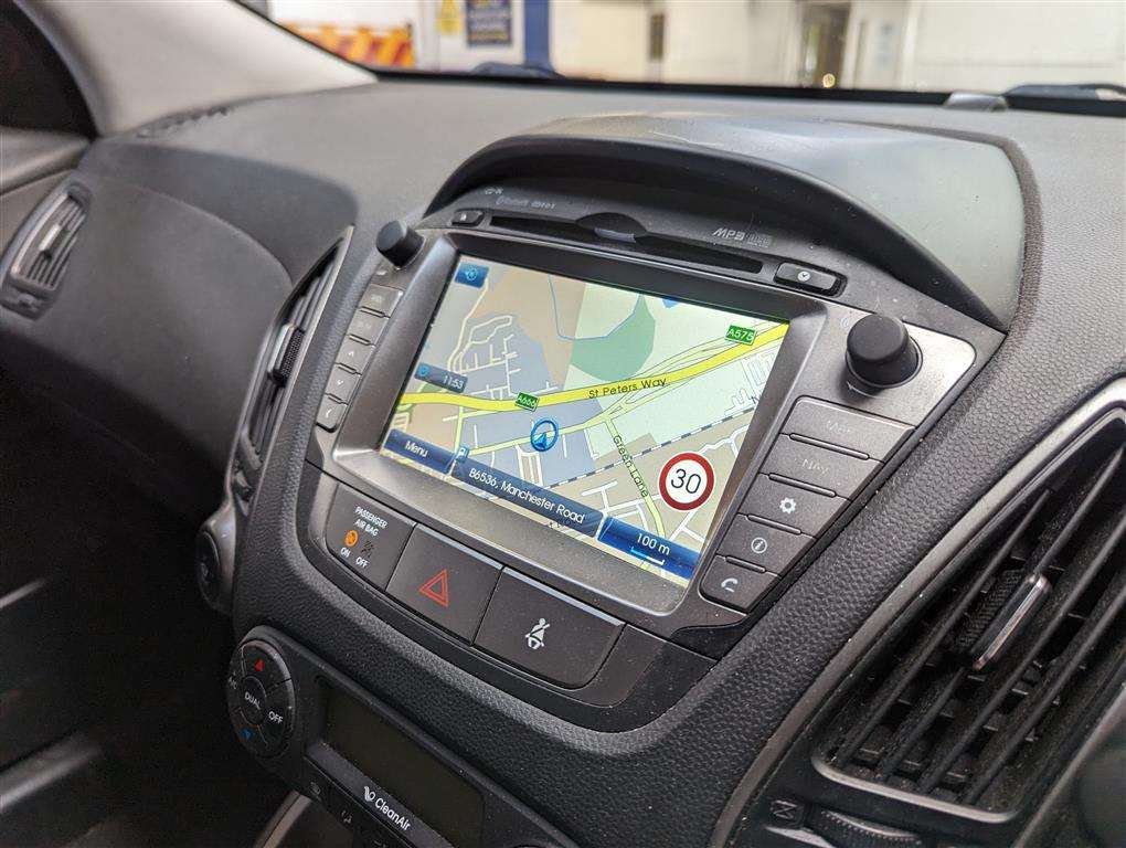 <p>2015 HYUNDAI IX35 SE NAV 4WD CRDI AUTO</p>