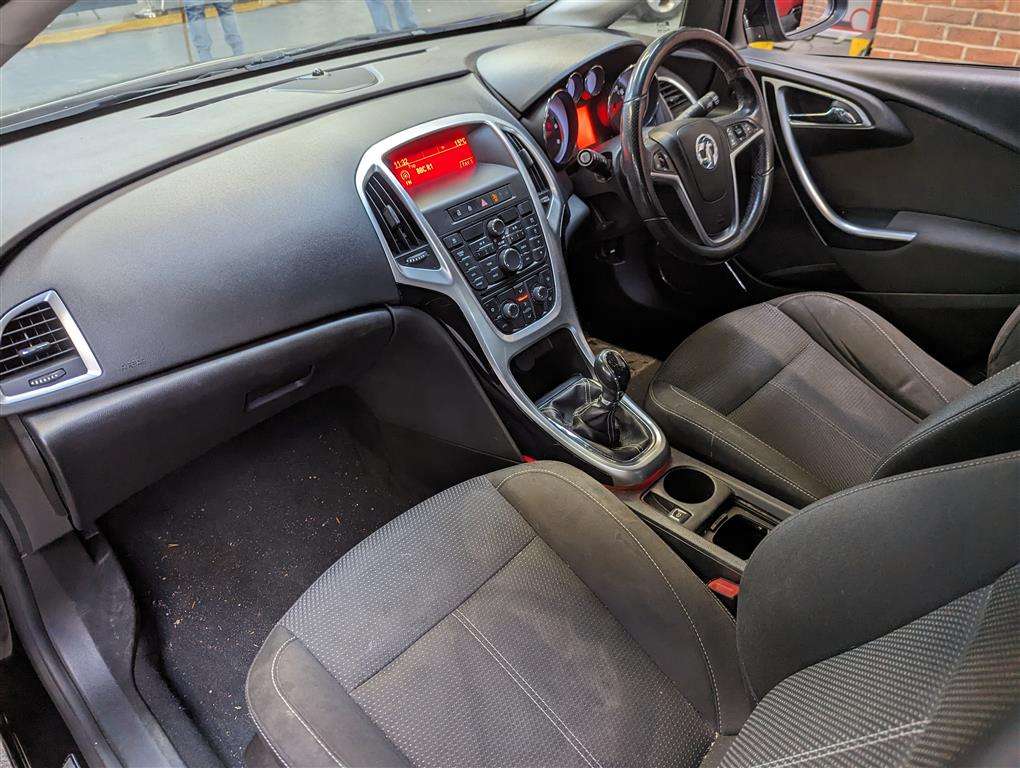 <p>2011 VAUXHALL ASTRA SRI CDTI 157</p>