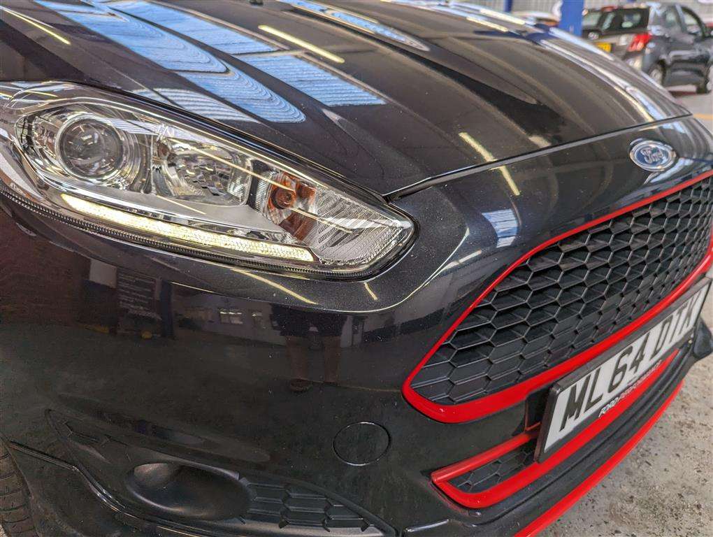 <p>2014 FORD FIESTA ZETEC S BLACK EDIT</p>