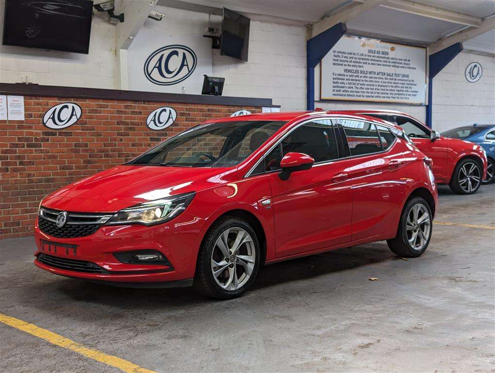 <p>2017 VAUXHALL ASTRA SRI NAV CDTI S/S</p>