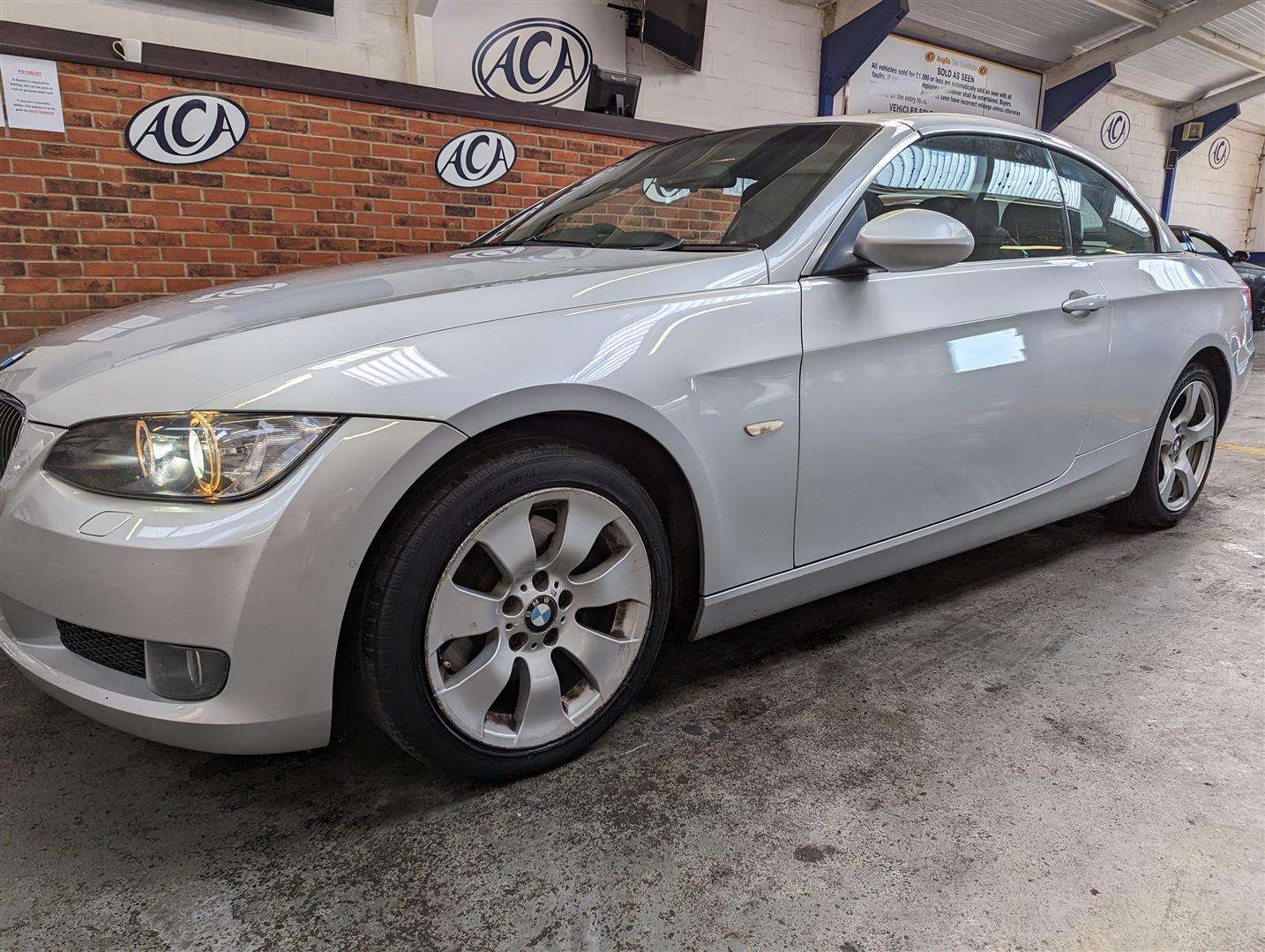 <p>2008 BMW 325I SE</p>