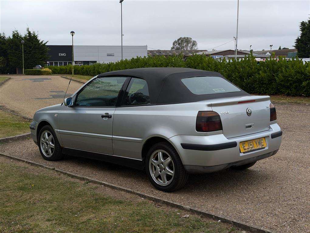 <p>2001 VOLKSWAGEN GOLF CABRIOLET SE</p>