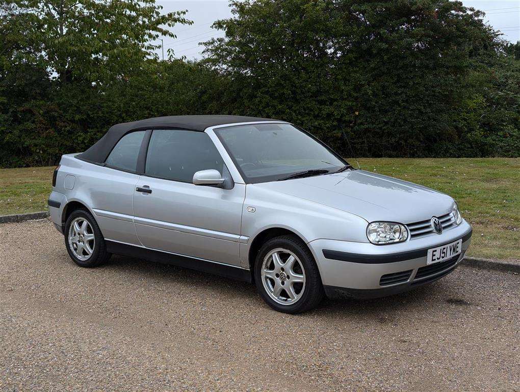 <p>2001 VOLKSWAGEN GOLF CABRIOLET SE</p>