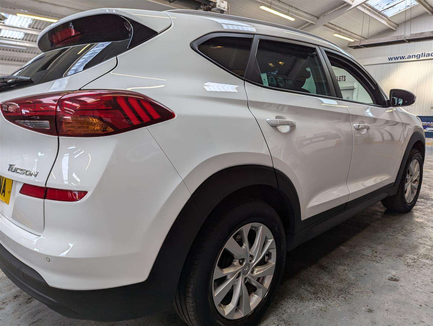 <p>2019 HYUNDAI TUCSON SE NAV GDI 2WD</p>