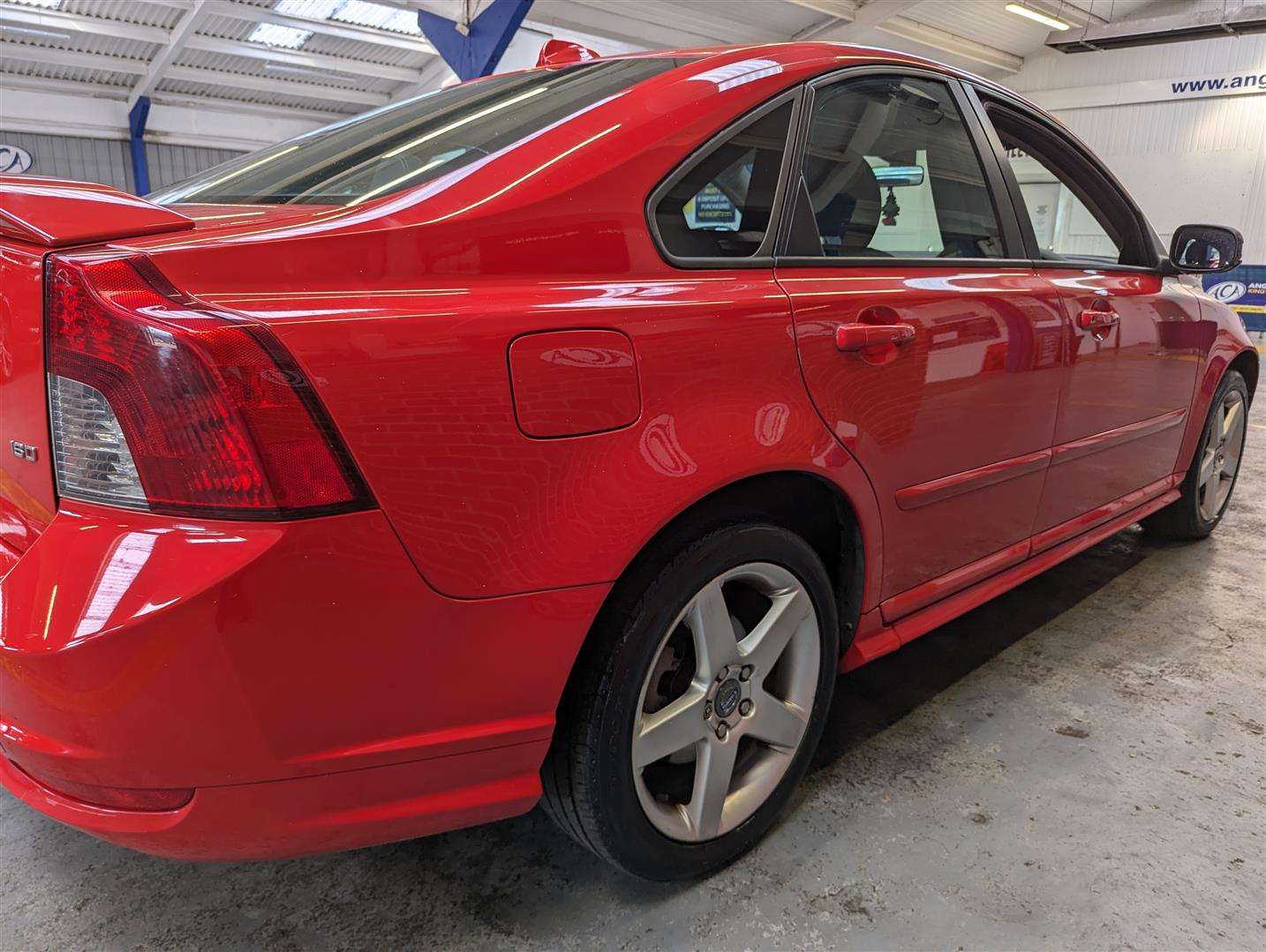 <p>2008 VOLVO S40 **SOLD</p>