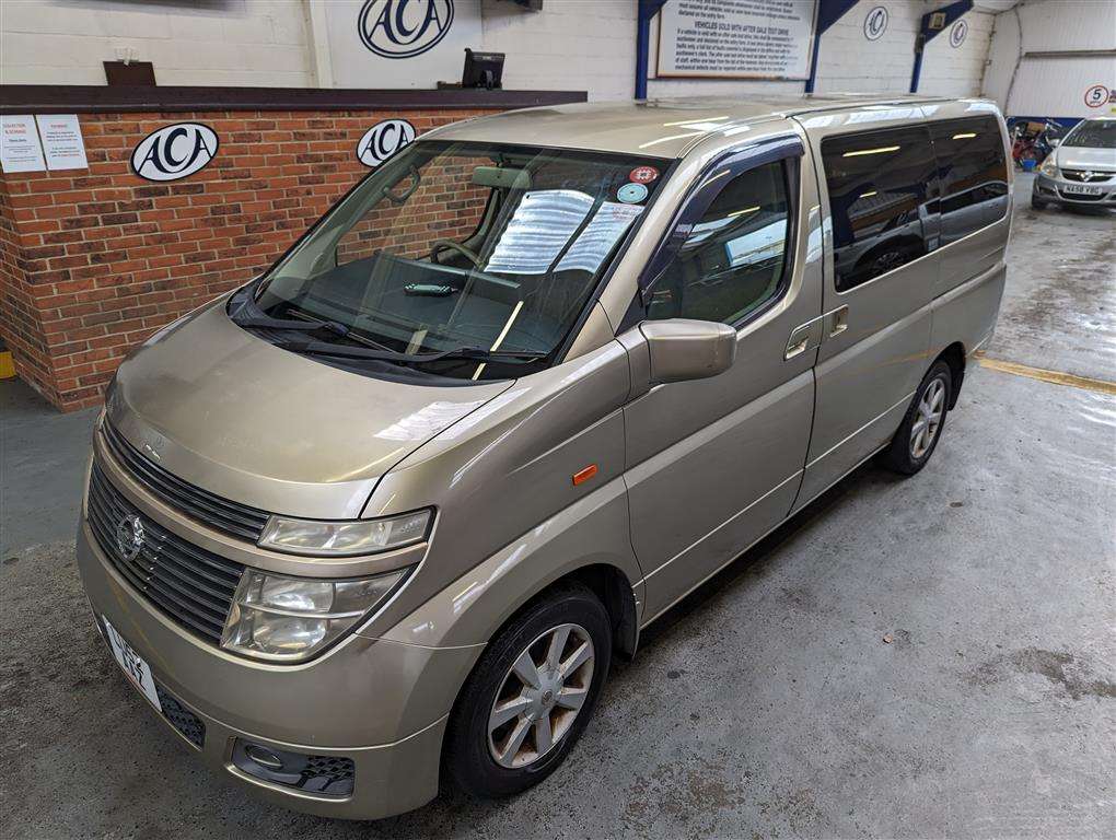 <p>2002 NISSAN ELGRAND</p>