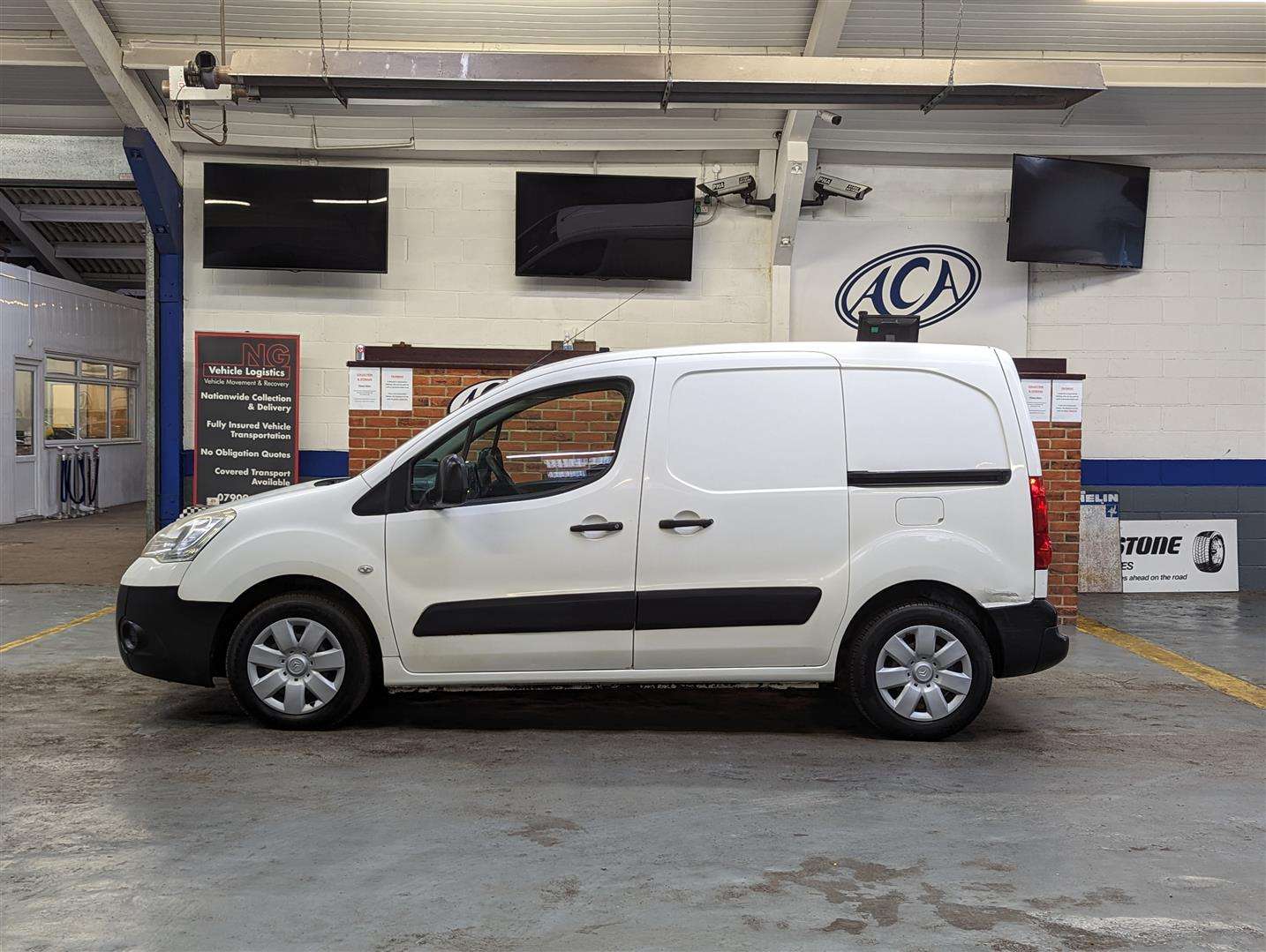 <p>2011 CITROEN BERLINGO 625 EN-PRISE HDI</p>