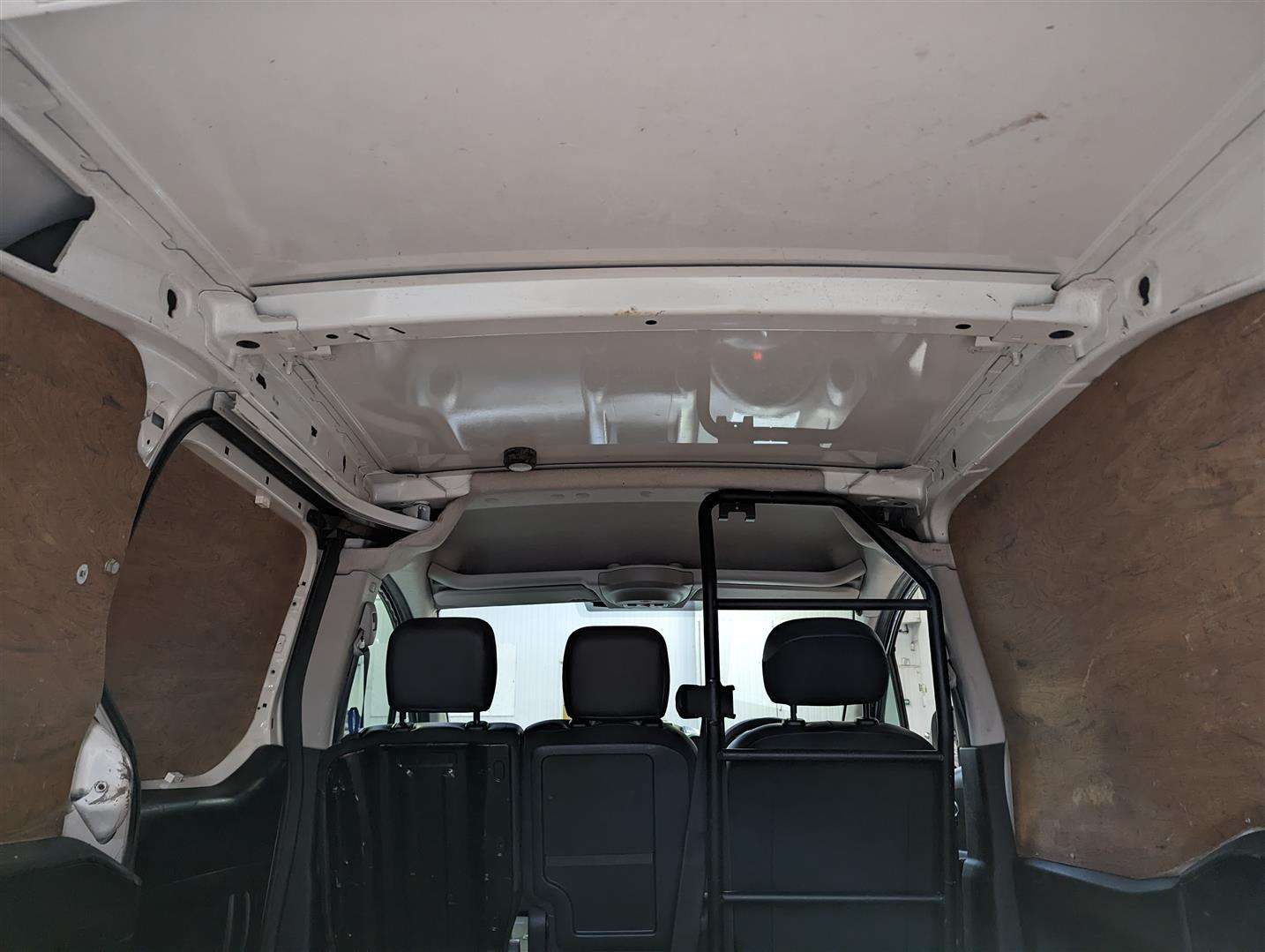 <p>2011 CITROEN BERLINGO 625 EN-PRISE HDI</p>