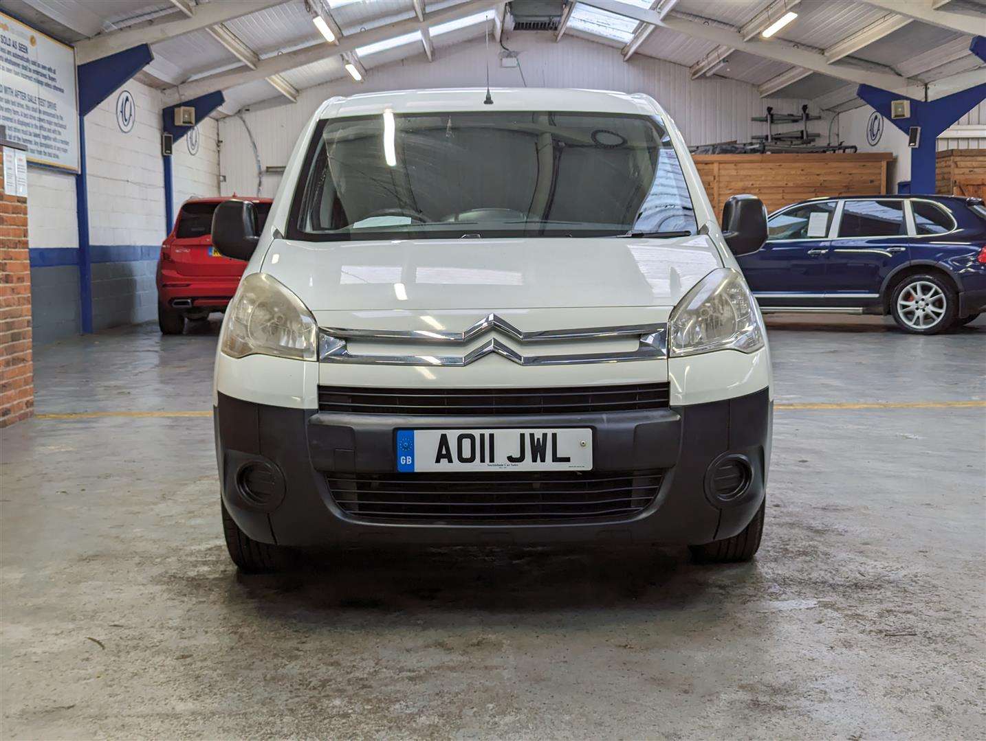 <p>2011 CITROEN BERLINGO 625 EN-PRISE HDI</p>